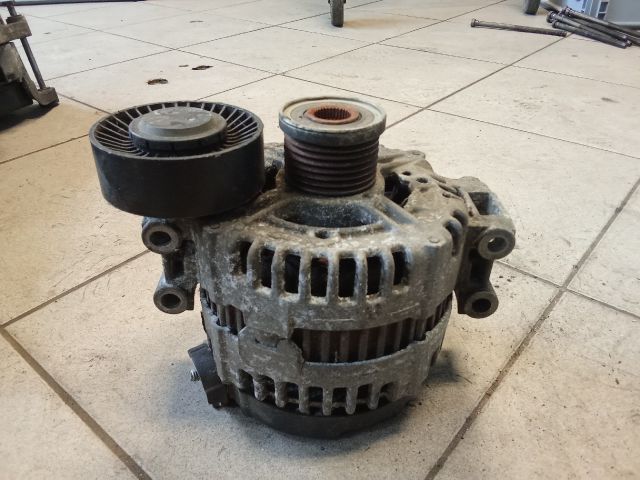 bontott BMW 1 Generátor