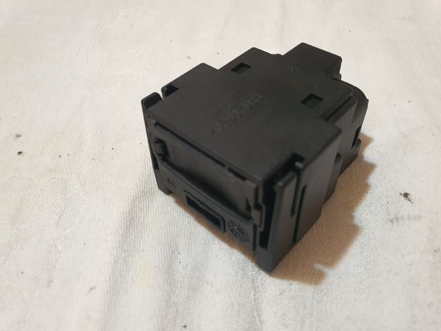 bontott BMW 1 Gyújtáskapcsoló