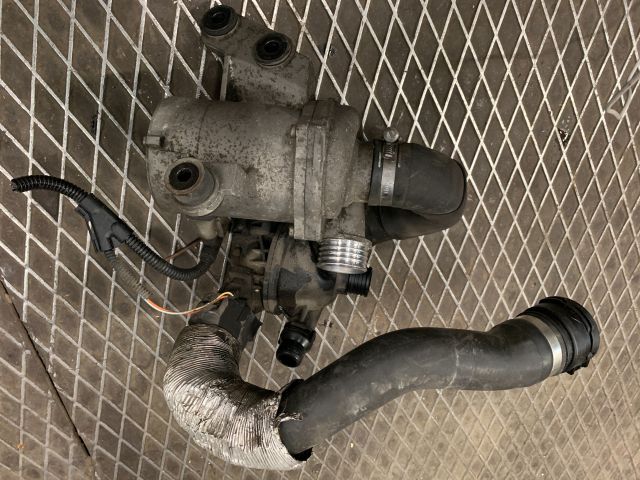 bontott BMW 1 Vízpumpa