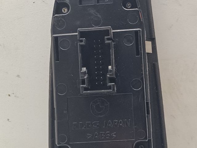 bontott BMW 1 Ablakemelő és Tükör Kapcsoló