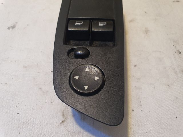 bontott BMW 1 Ablakemelő és Tükör Kapcsoló