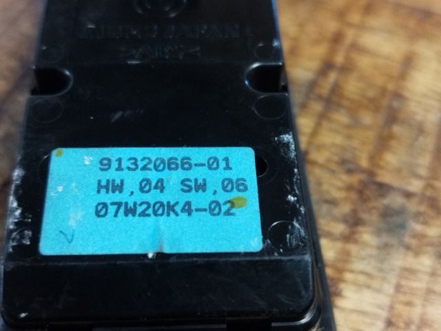 bontott BMW 1 Ablakemelő Kapcsoló Négyes / Kettes