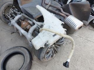 bontott BMW 1 Ablakmosó Tartály