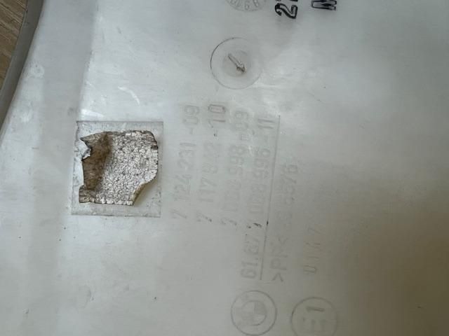 bontott BMW 1 Ablakmosó Tartály