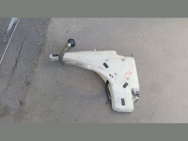 bontott BMW 1 Ablakmosó Tartály