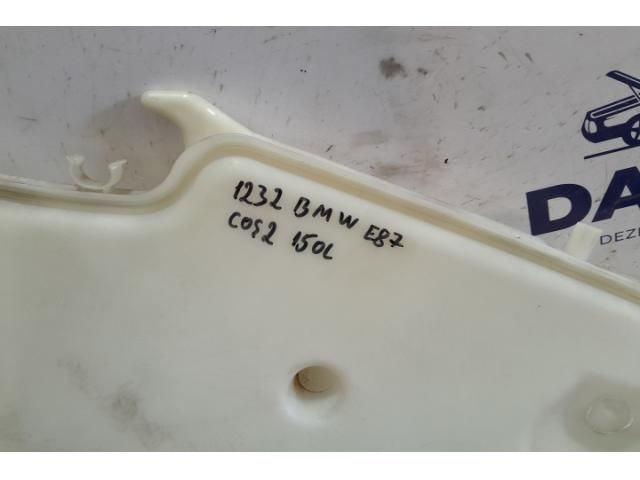 bontott BMW 1 Ablakmosó Tartály