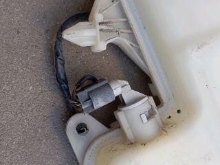 bontott BMW 1 Ablakmosó Tartály