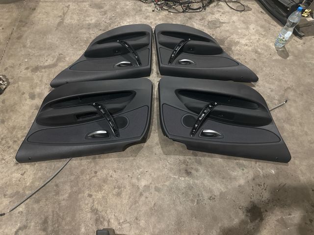 bontott BMW 1 Ajtó Kárpit Szett