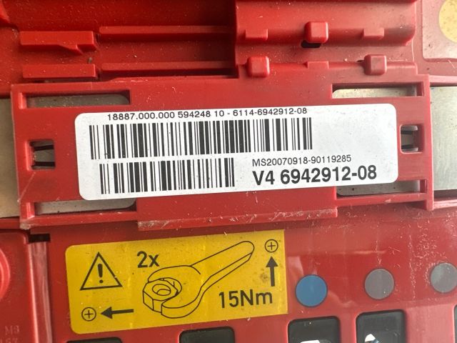 bontott BMW 1 Akkumulátor Saru Elektronikával