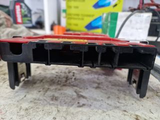 bontott BMW 1 Akkumulátor Saru Elektronikával