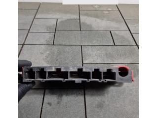 bontott BMW 1 Akkumulátor Vezérlő Panel