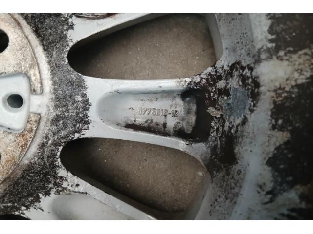 bontott BMW 1 Alufelni Szett