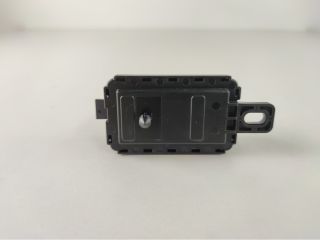 bontott BMW 1 Antenna Erősítő