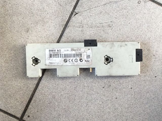 bontott BMW 1 Antenna Erősítő