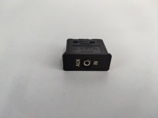 bontott BMW 1 AUX Csatlakozó