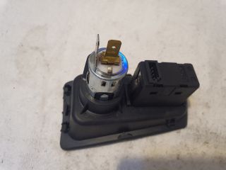 bontott BMW 1 AUX Csatlakozó