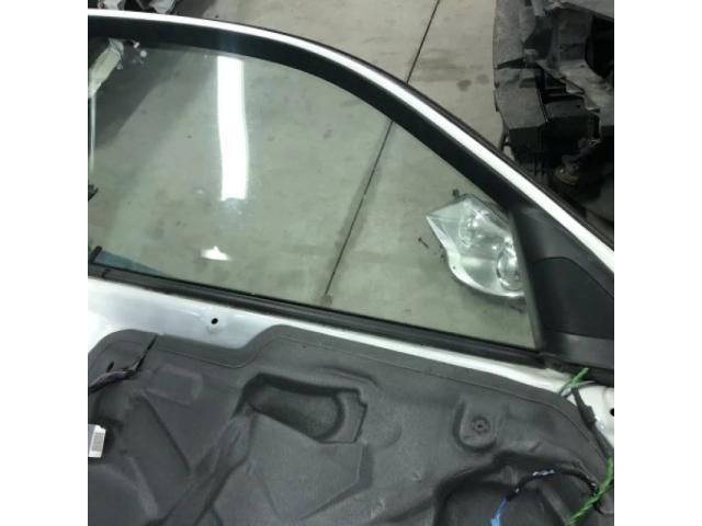 bontott BMW 1 Bal első Ablak