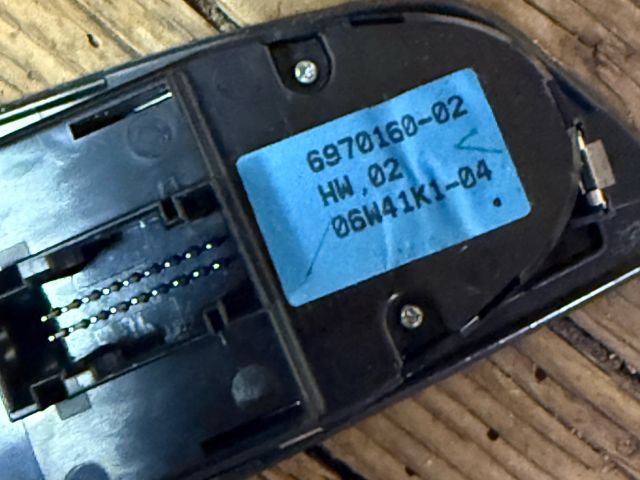 bontott BMW 1 Bal első Ablakemelő Kapcsoló