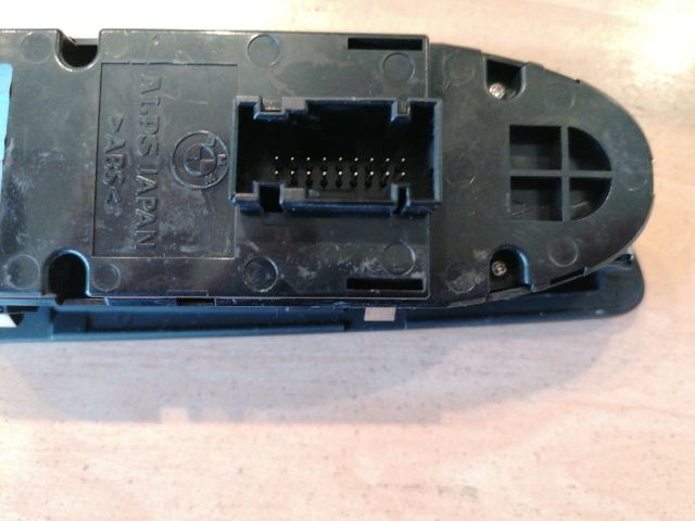 bontott BMW 1 Bal első Ablakemelő Kapcsoló