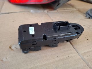 bontott BMW 1 Bal első Ablakemelő Kapcsoló