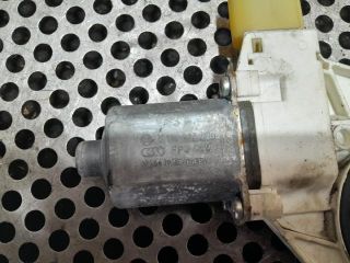 bontott BMW 1 Bal első Ablakemelő Motor