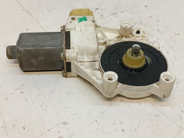 bontott BMW 1 Bal első Ablakemelő Motor