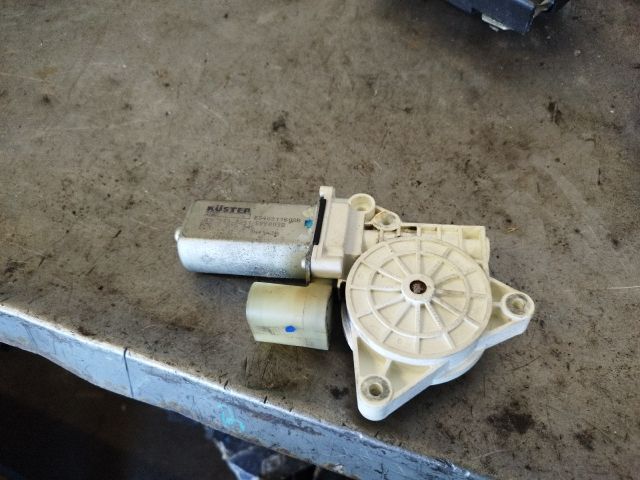 bontott BMW 1 Bal első Ablakemelő Motor