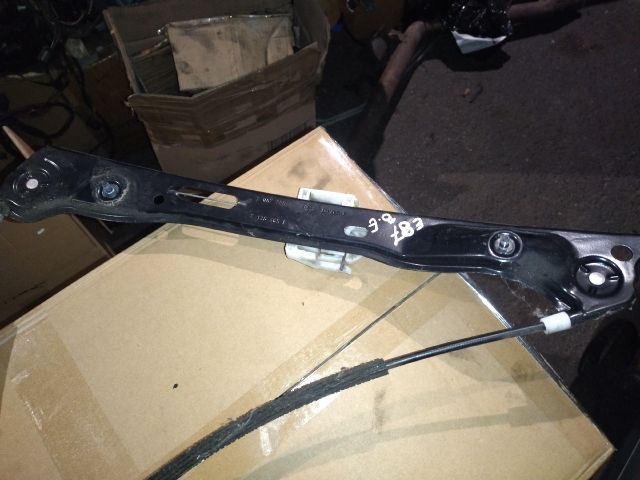 bontott BMW 1 Bal első Ablakemelő Szerkezet (Elektromos)