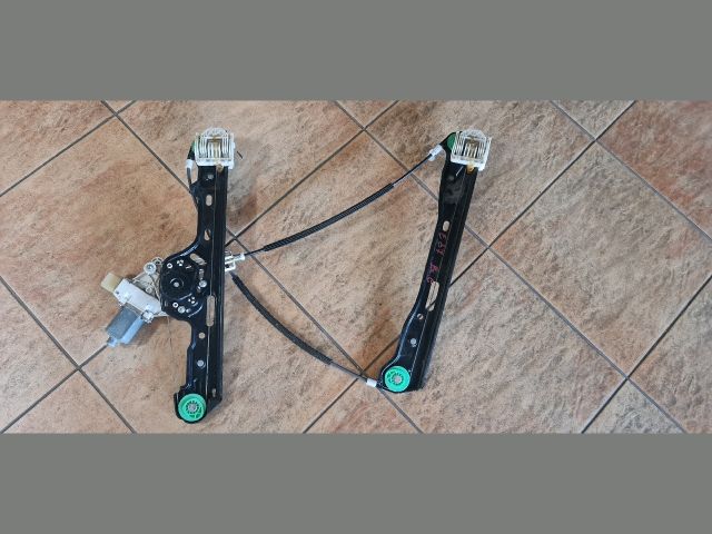 bontott BMW 1 Bal első Ablakemelő Szerkezet (Elektromos)