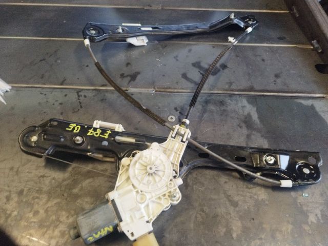 bontott BMW 1 Bal első Ablakemelő Szerkezet (Elektromos)