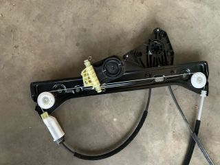 bontott BMW 1 Bal első Ablakemelő Szerkezet (Elektromos)