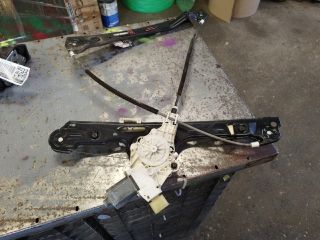 bontott BMW 1 Bal első Ablakemelő Szerkezet (Elektromos)