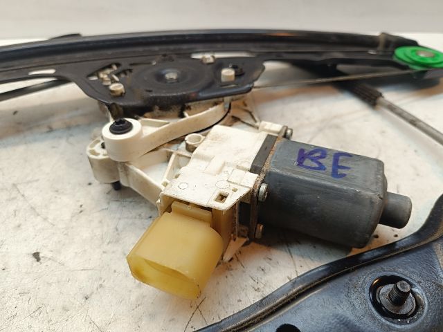 bontott BMW 1 Bal első Ablakemelő Szerkezet (Elektromos)