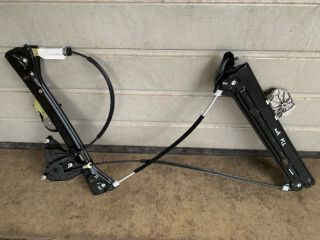 bontott BMW 1 Bal első Ablakemelő Szerkezet (Elektromos)