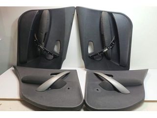 bontott BMW 1 Bal első Ajtó Kárpit