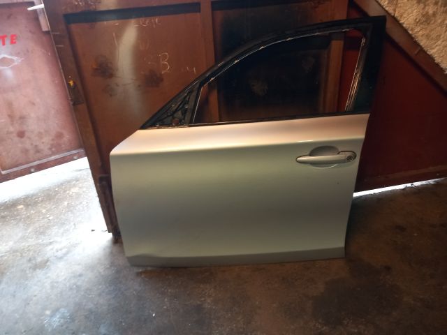 bontott BMW 1 Bal első Ajtó (Üres lemez)