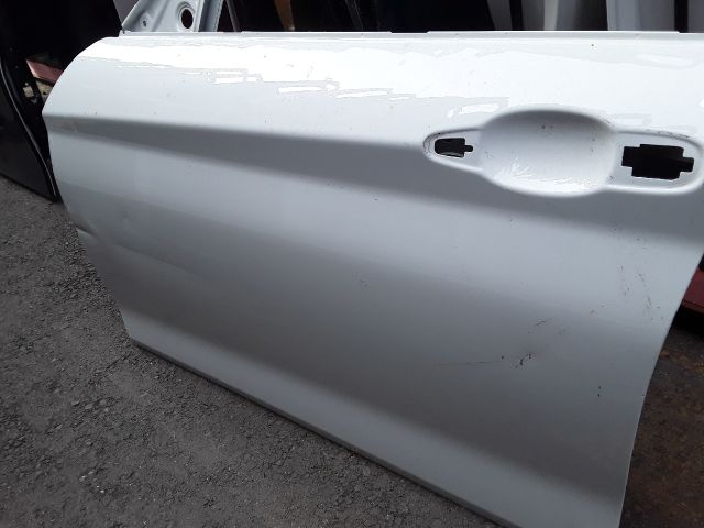 bontott BMW 1 Bal első Ajtó (Üres lemez)