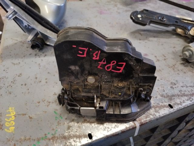 bontott BMW 1 Bal első Ajtózár