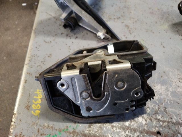 bontott BMW 1 Bal első Ajtózár