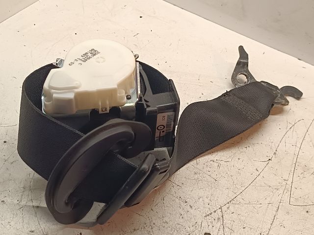 bontott BMW 1 Bal első Biztonsági Öv