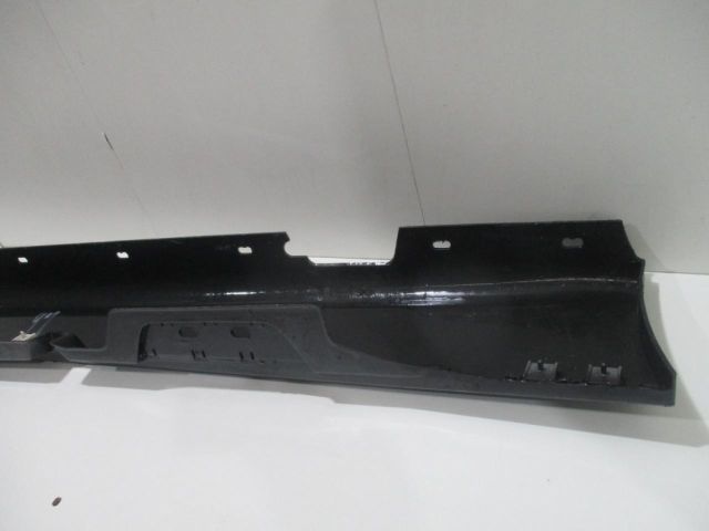 bontott BMW 1 Bal első Küszöb Díszléc