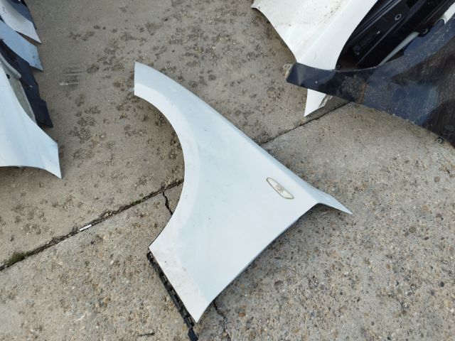 bontott BMW 1 Bal első Sárvédő