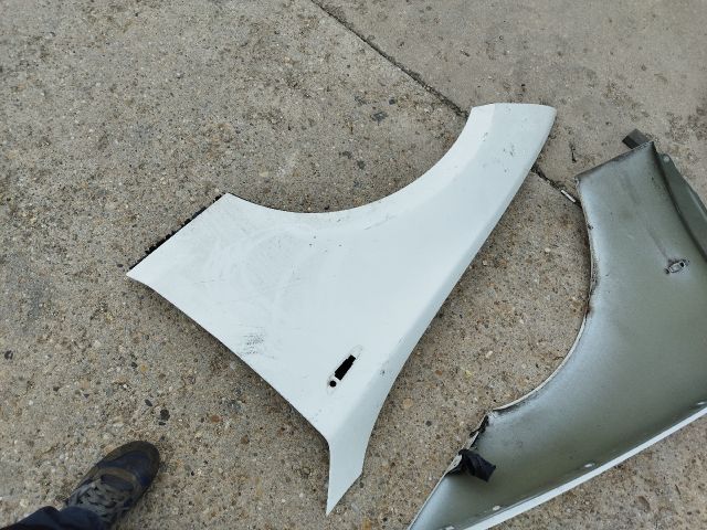 bontott BMW 1 Bal első Sárvédő