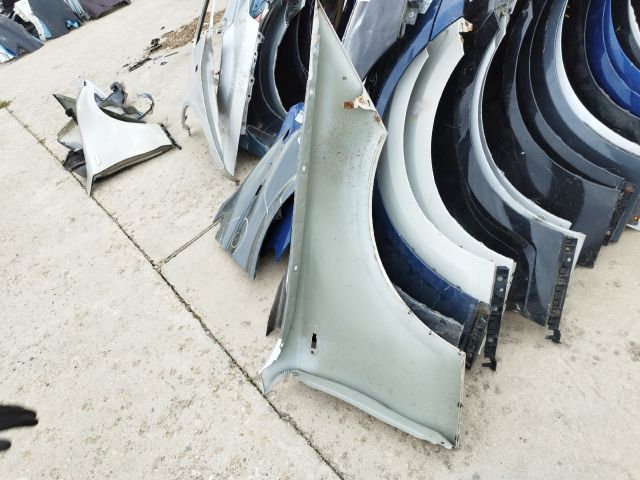 bontott BMW 1 Bal első Sárvédő