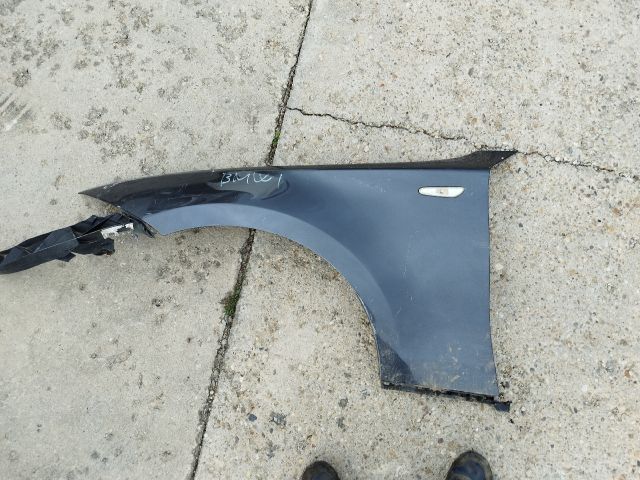 bontott BMW 1 Bal első Sárvédő