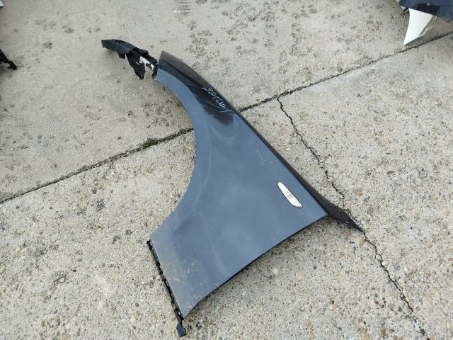 bontott BMW 1 Bal első Sárvédő