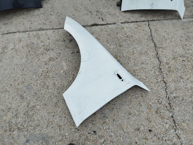 bontott BMW 1 Bal első Sárvédő