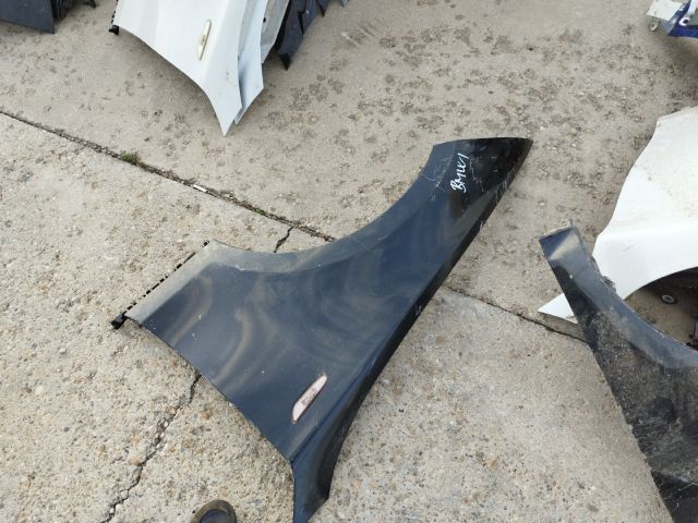 bontott BMW 1 Bal első Sárvédő