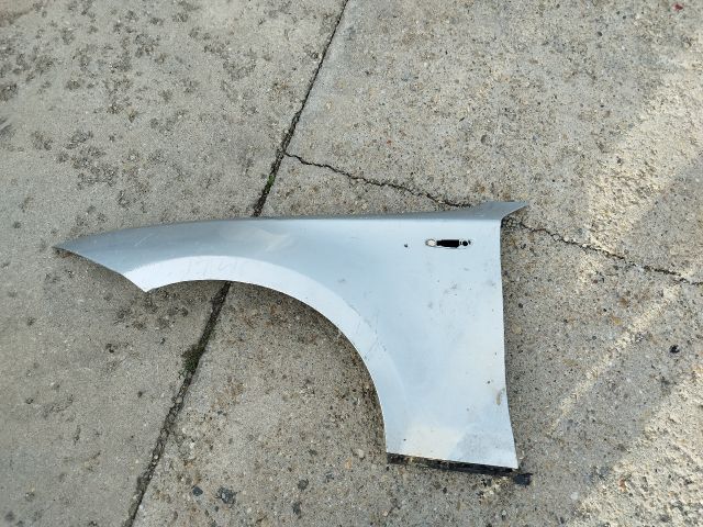 bontott BMW 1 Bal első Sárvédő