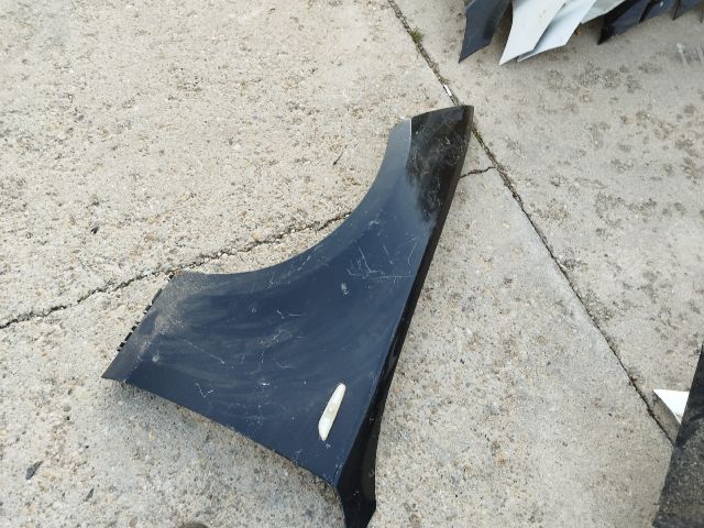 bontott BMW 1 Bal első Sárvédő